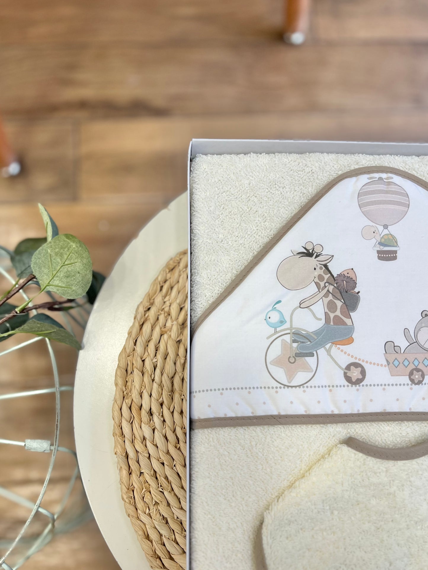 Accappatoio triangolo con bavetta Trenino Safari Beige