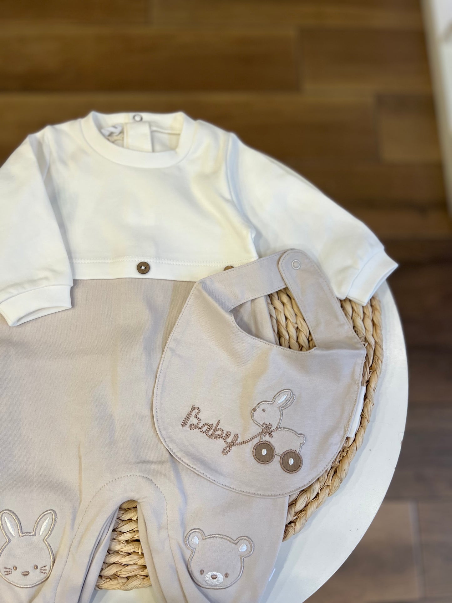 Tutina caldo cotone Baby con bavetta