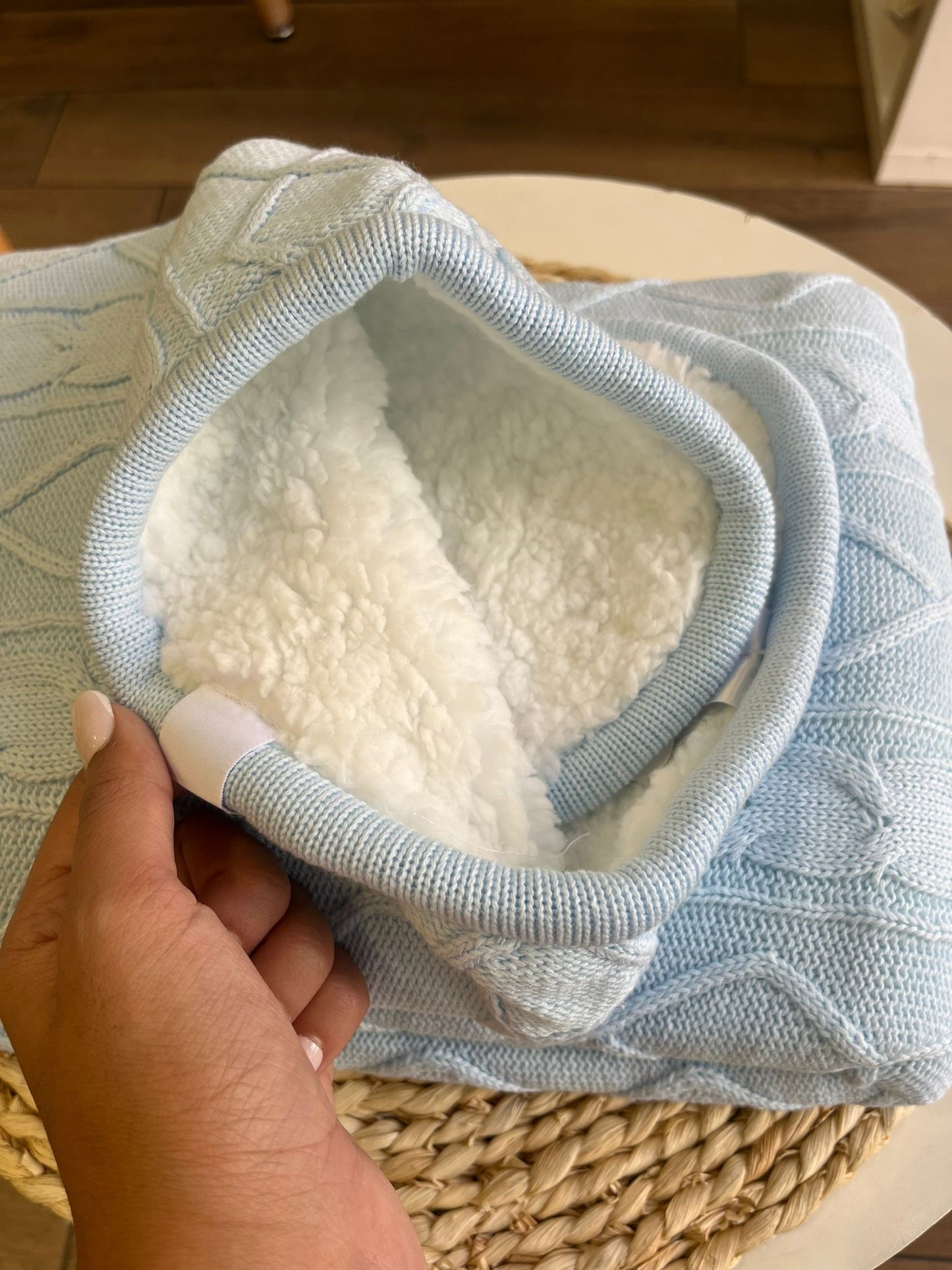 Coperta Pappa e Latte in maglia con pelliccia interna Celeste