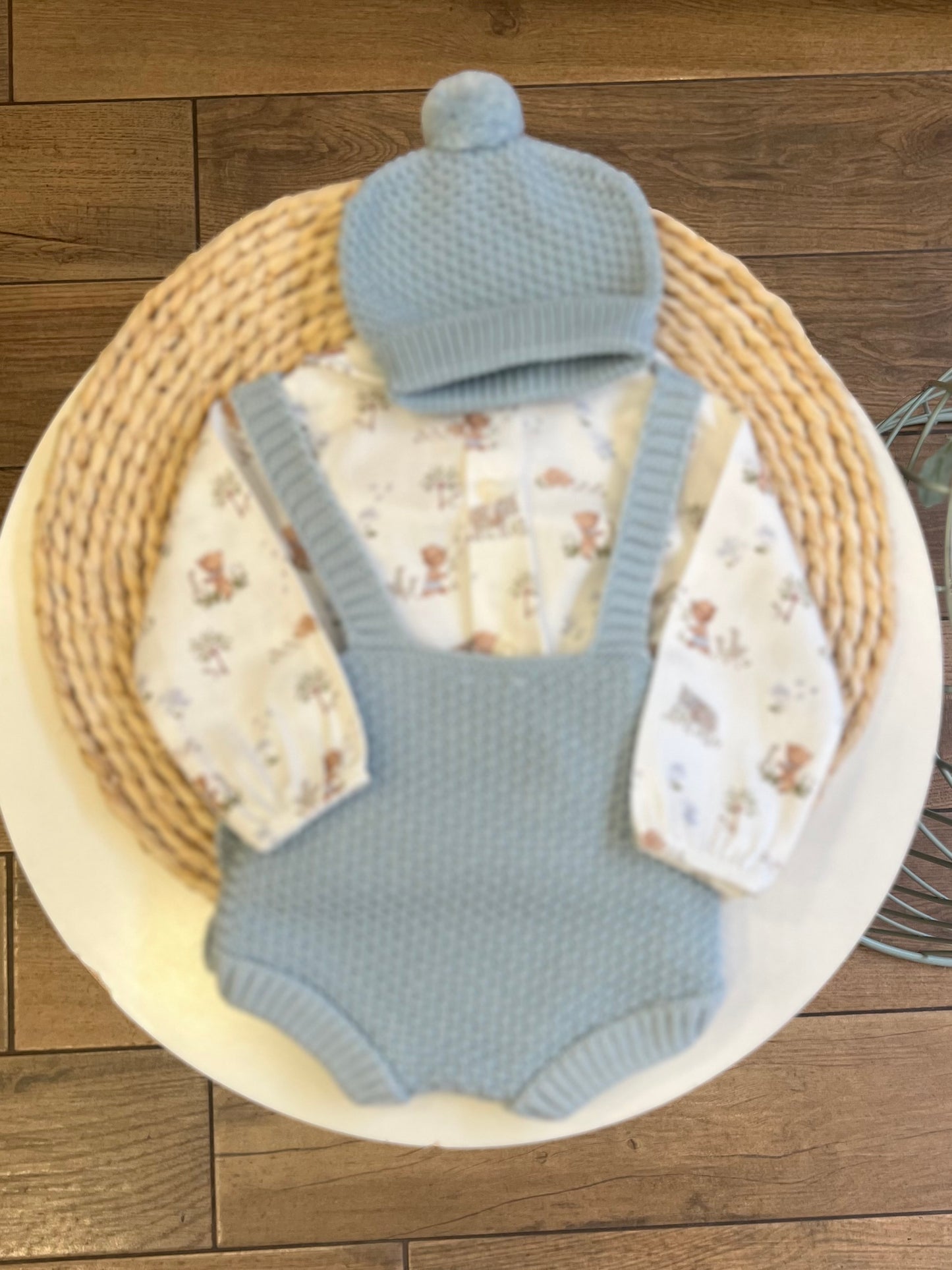 Completo invernale camicia, salopette e cappellino Azul
