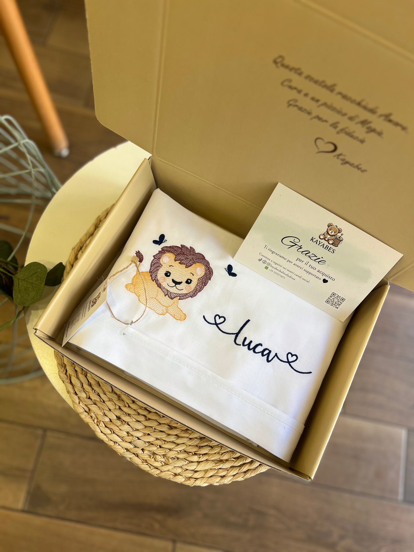 Set lenzuolino carrozzina personalizzato con disegno e nome ricamato