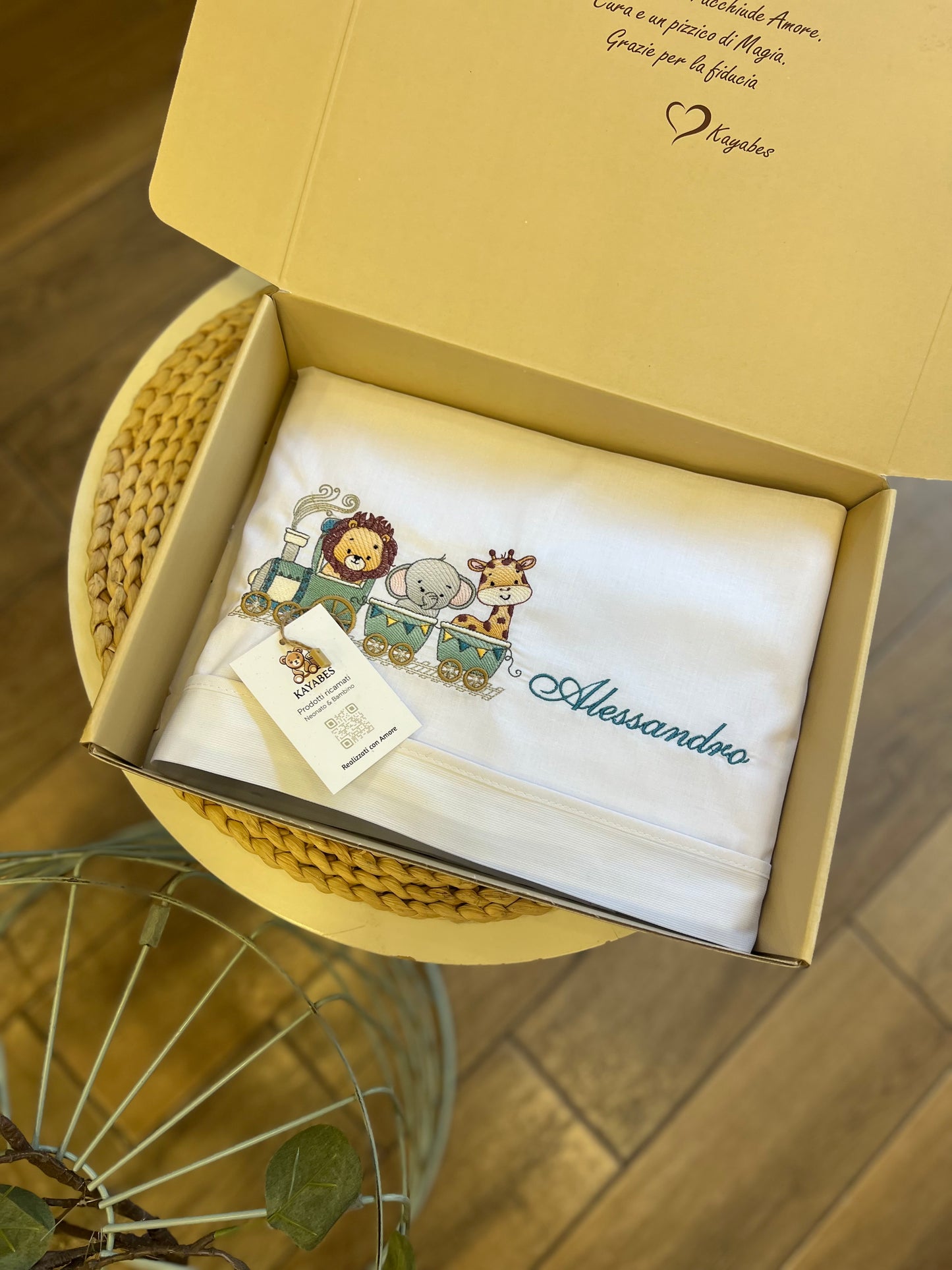Set lenzuolino carrozzina personalizzato con disegno e nome ricamato