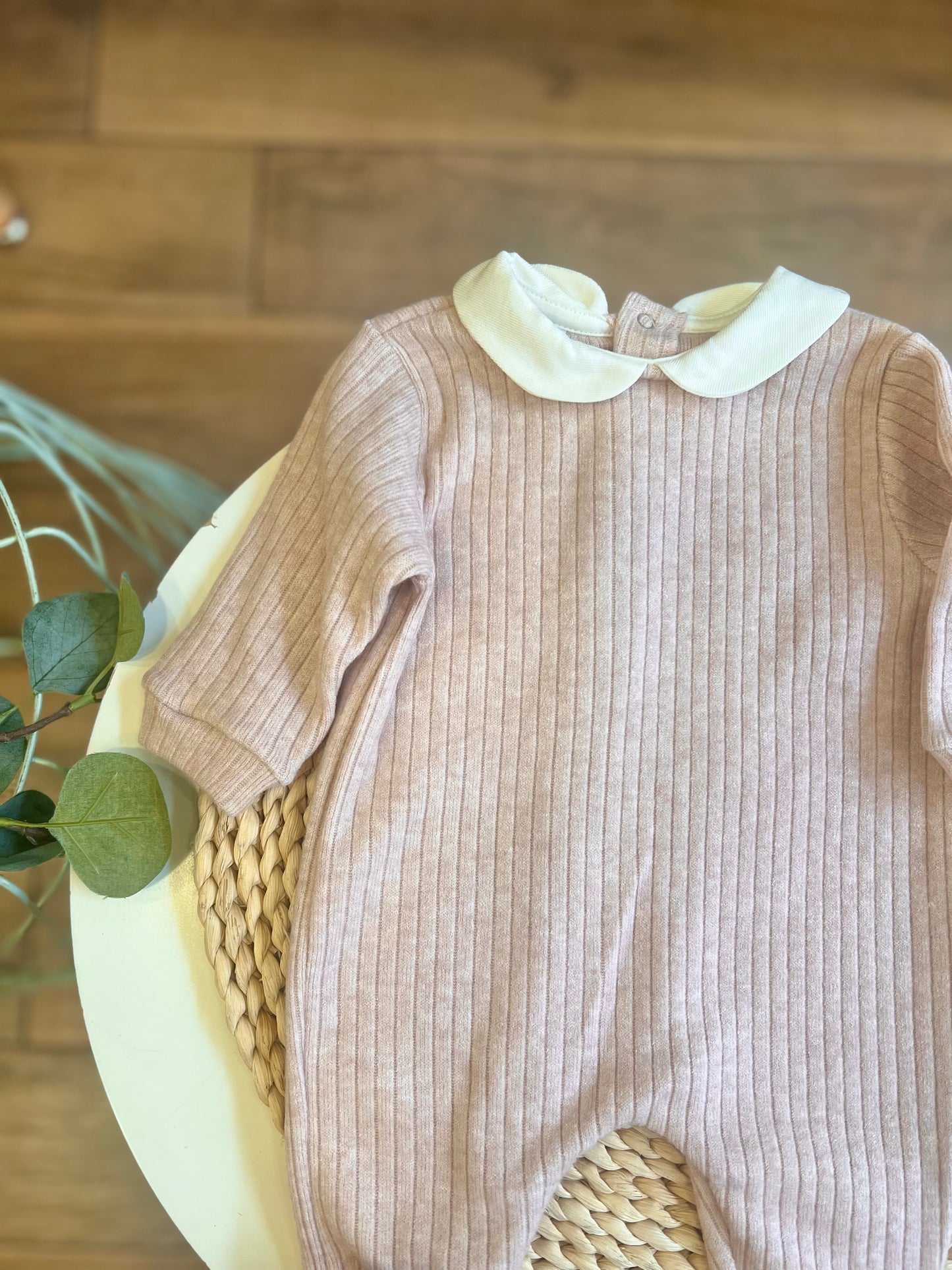 Tutina in ciniglia a costine rosa cipria