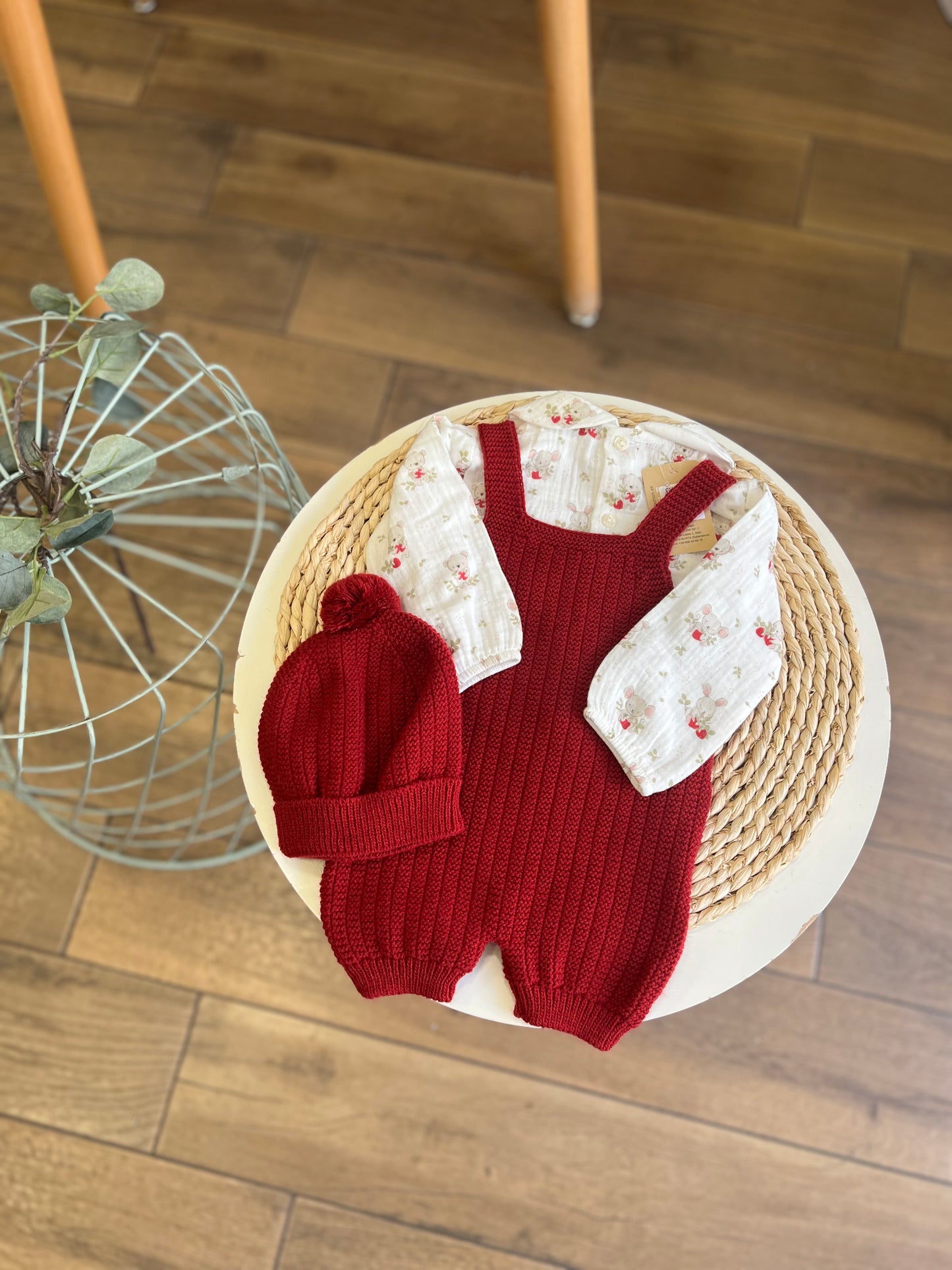 Completo invernale camicia, cappellino e salopette