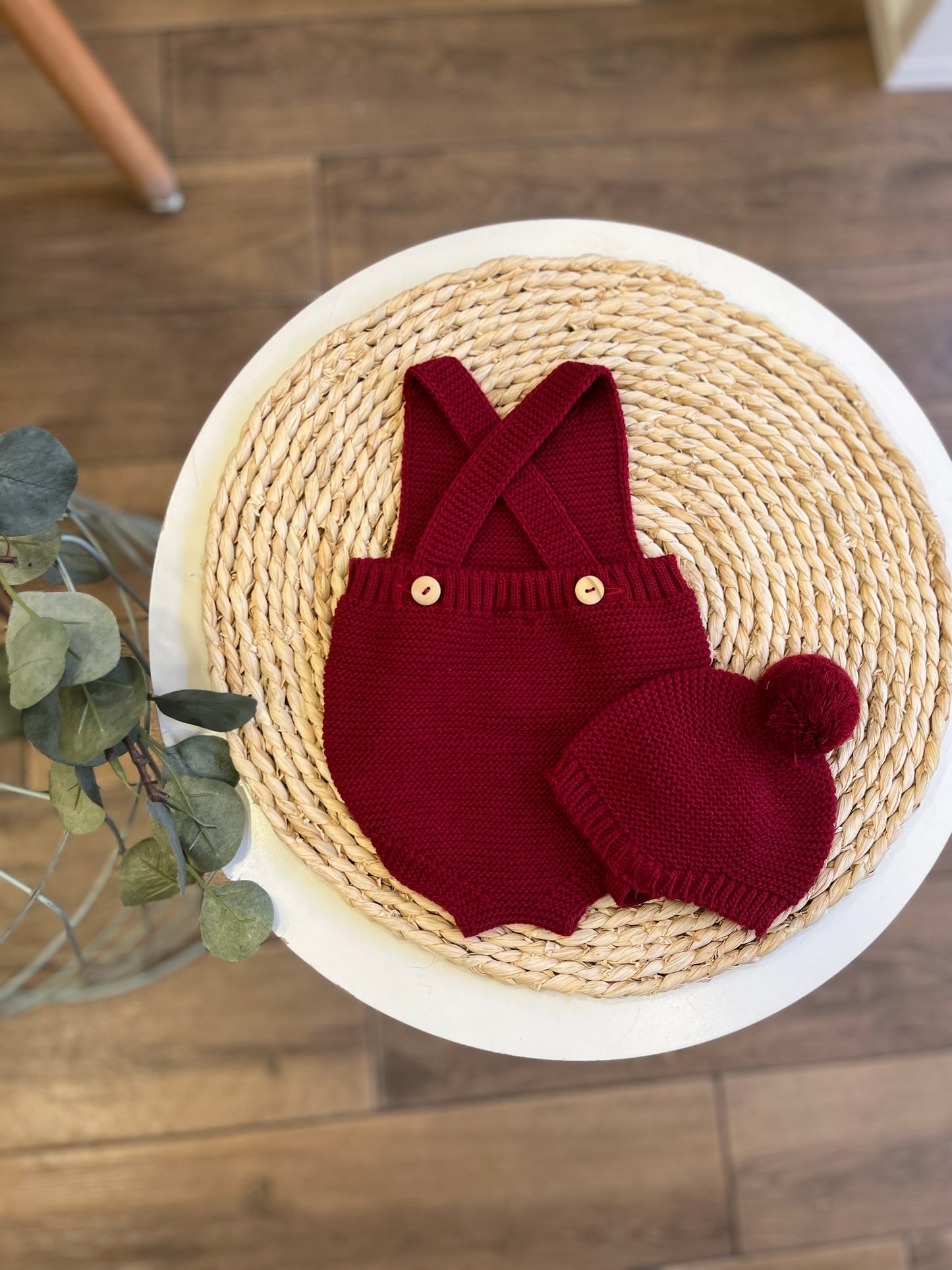 Set cappellino e pagliaccetto in maglia