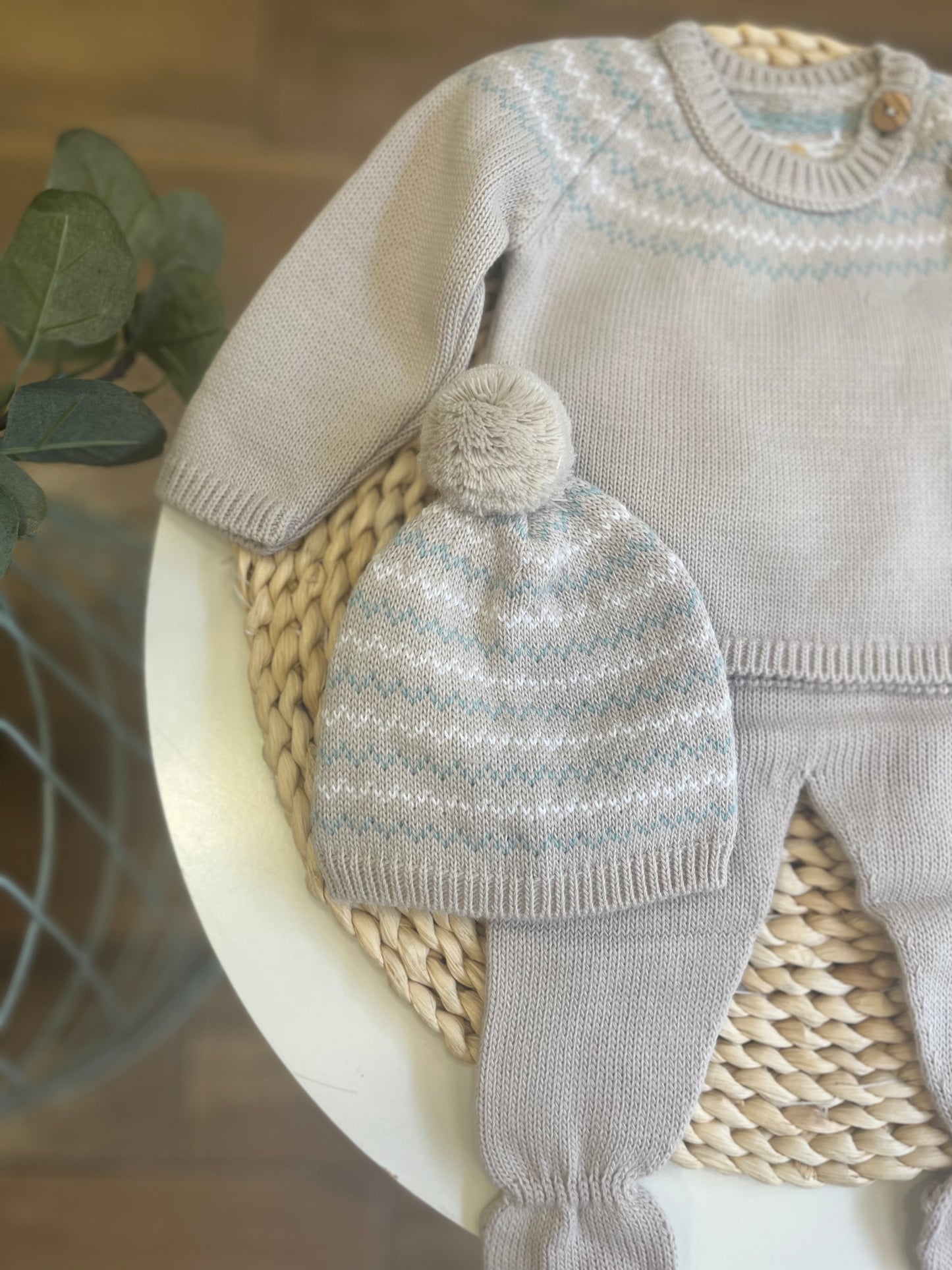 Tutina invernale spezzata con cappellino