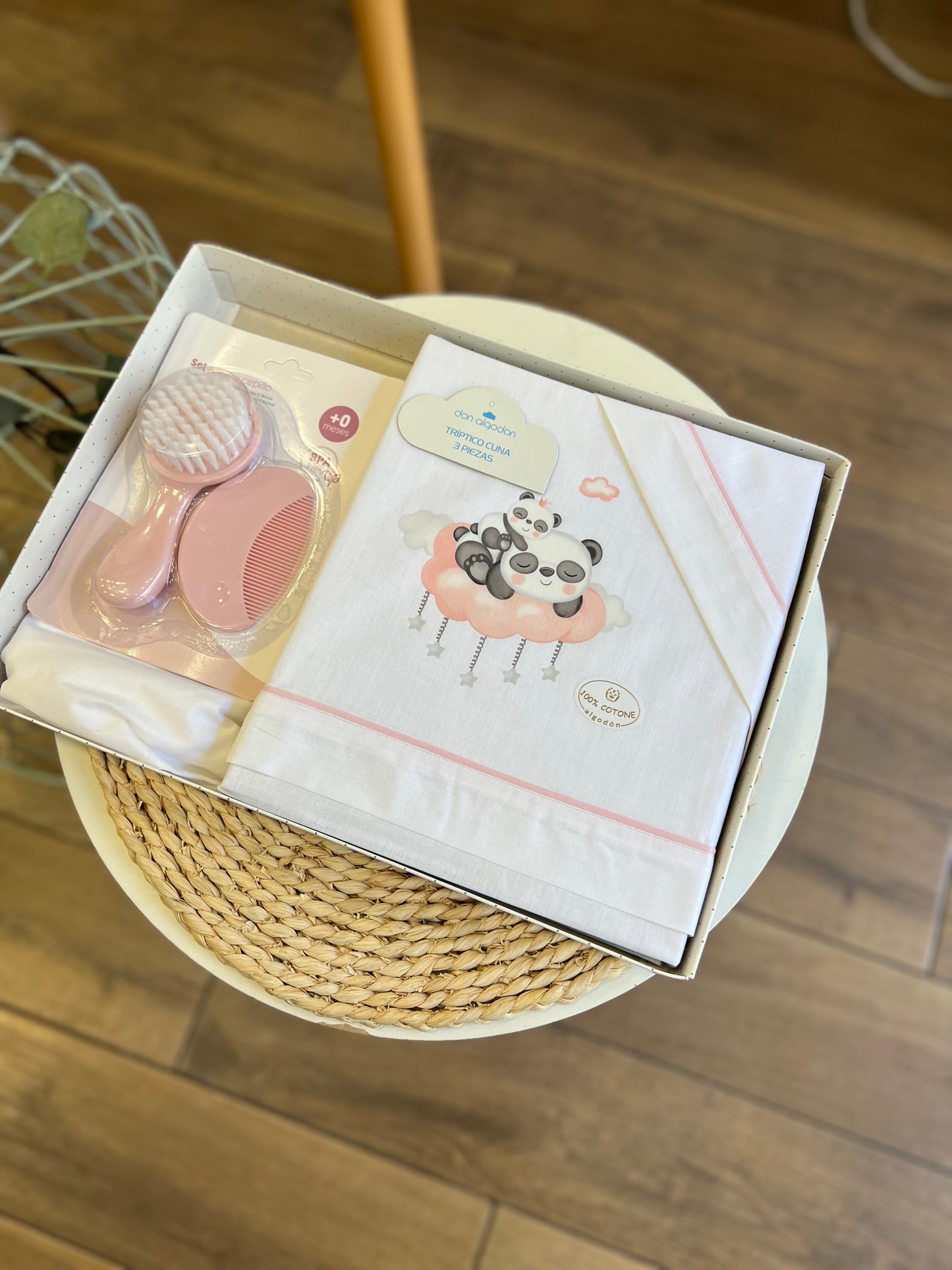 Set lettino + kit spazzole Panda rosa