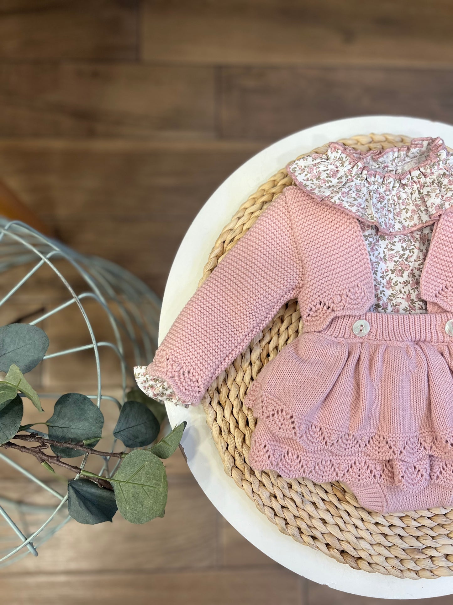 Completo camicina, cardigan e salopette Maquillage