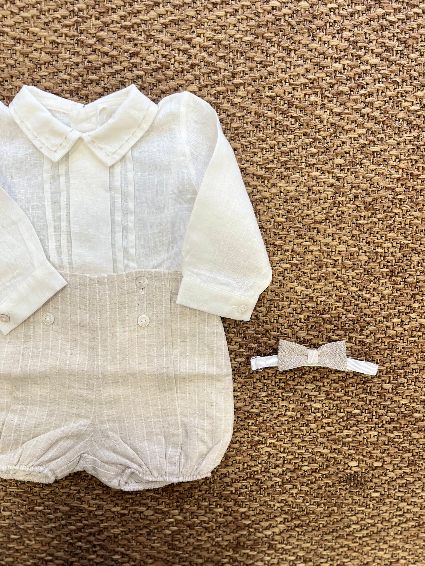 Pagliaccetto misto lino con papillon