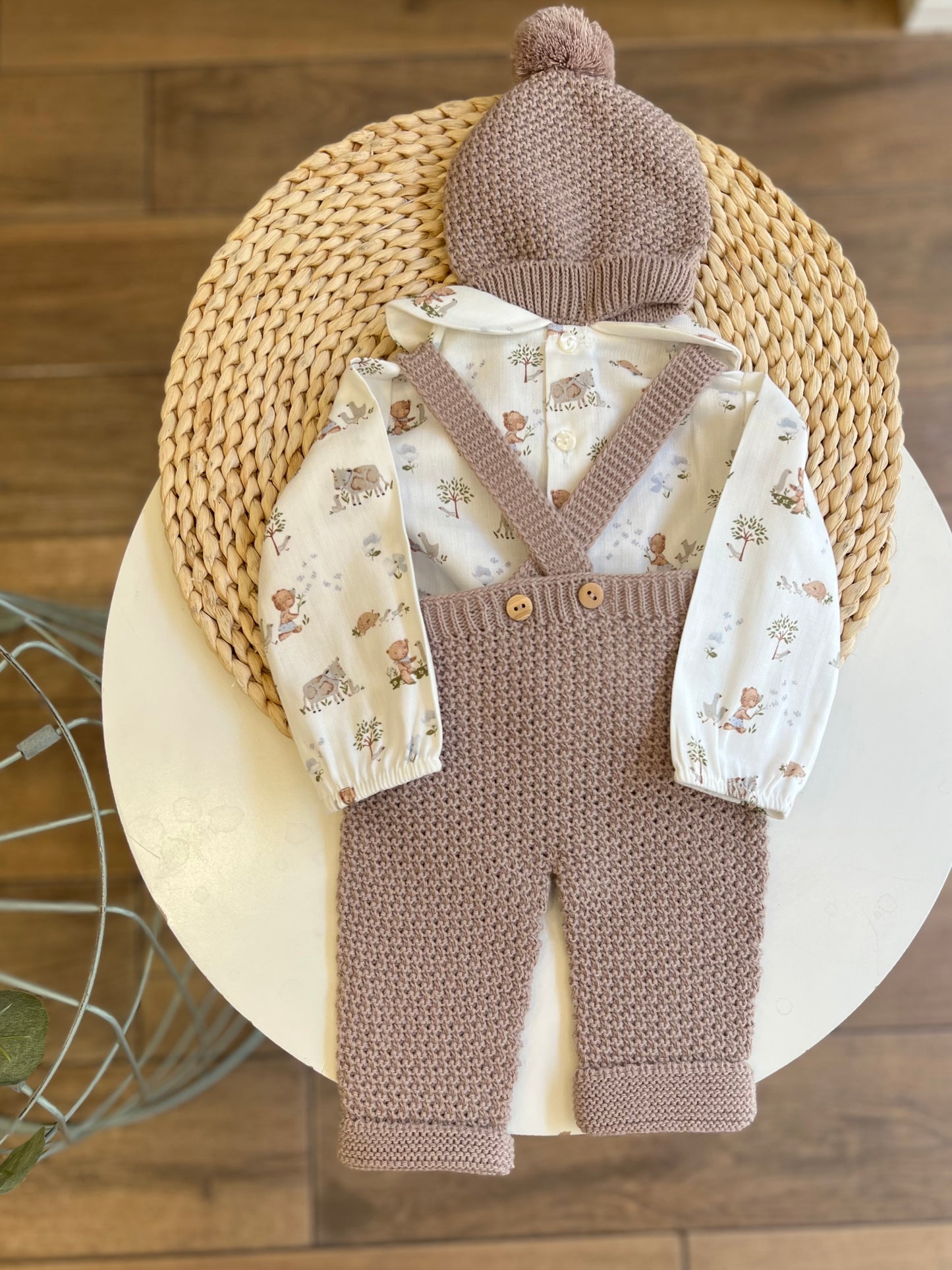 Completo invernale camicia, salopette e cappellino Vison