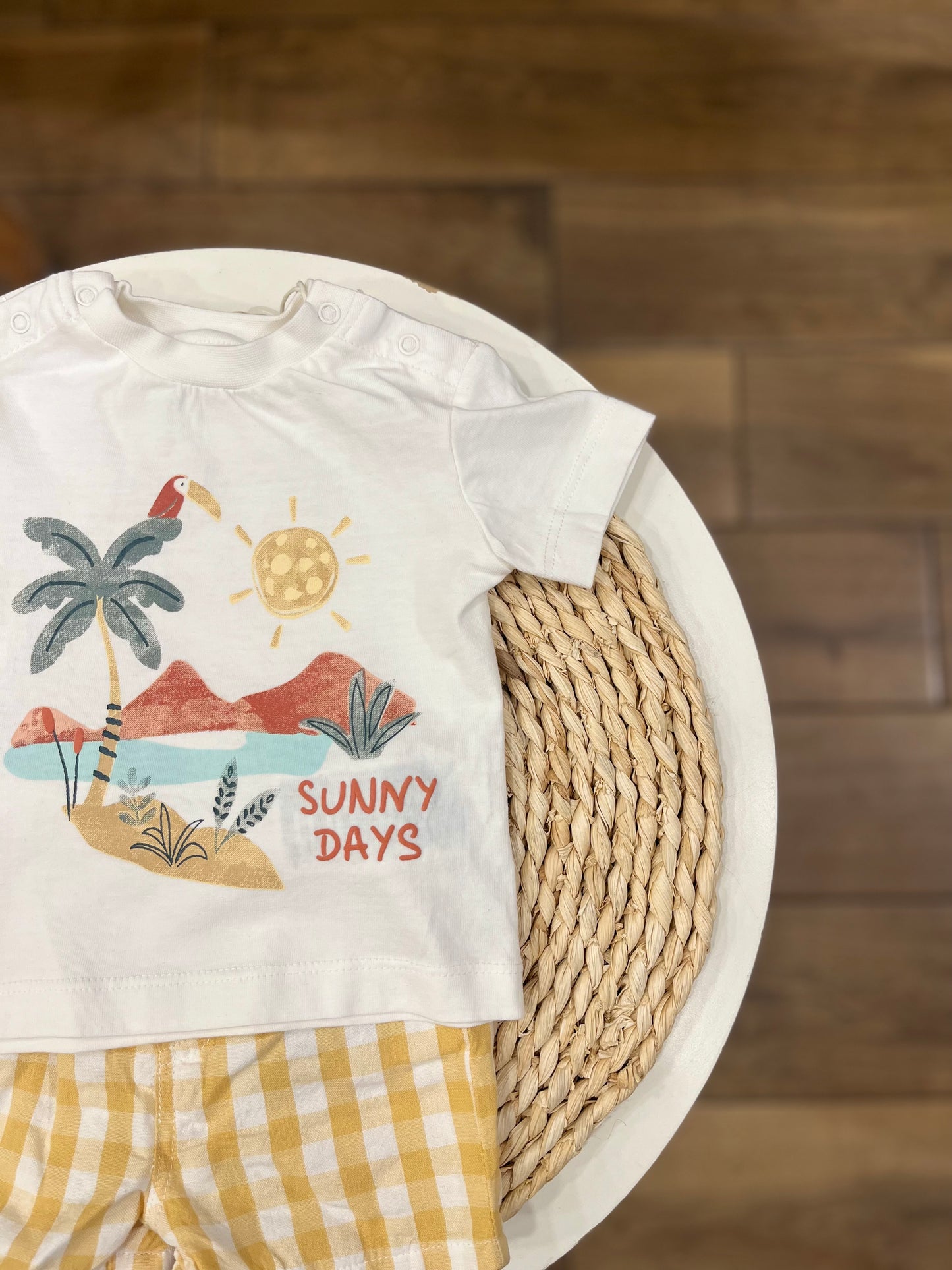 Completo Soleil con short a quadri