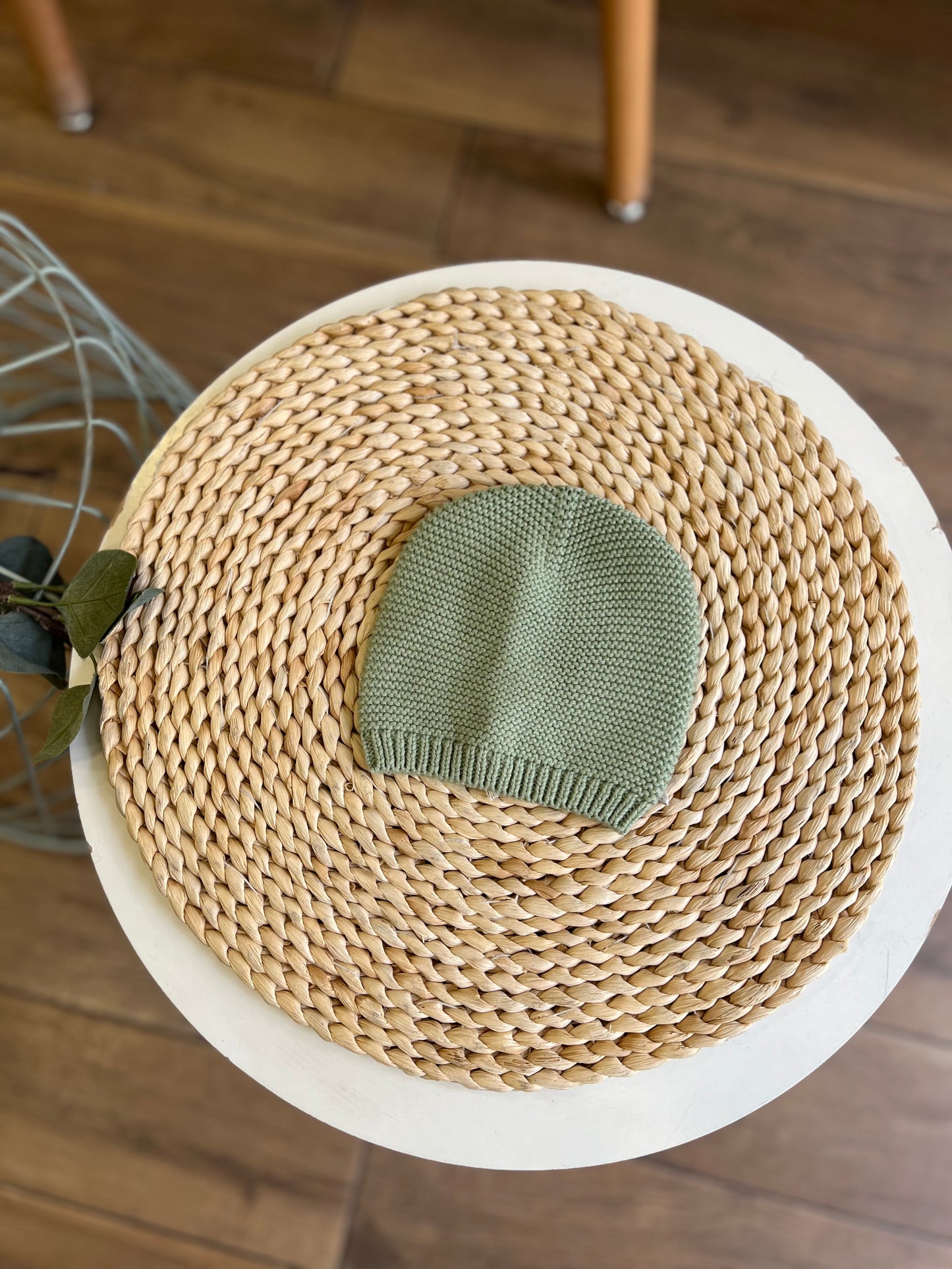 Cappellino in tricot verde salvia