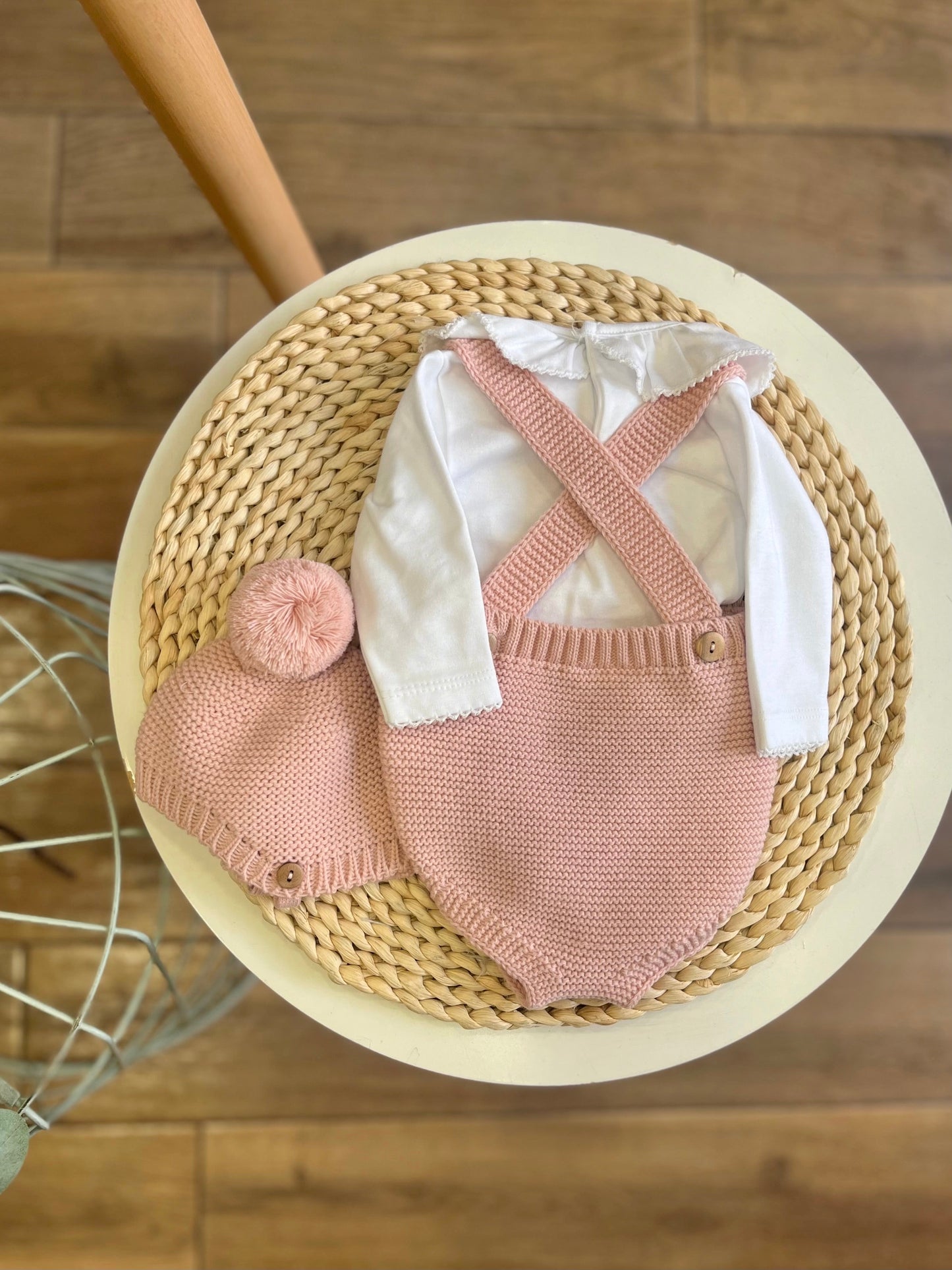 Set cappellino,body e pagliaccetto in maglia