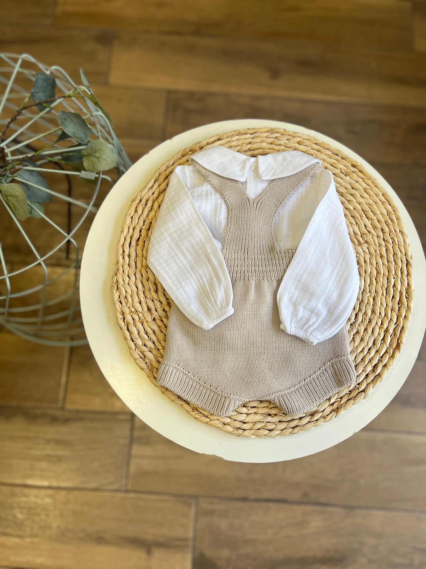 Completo camicia e salopette Pietra