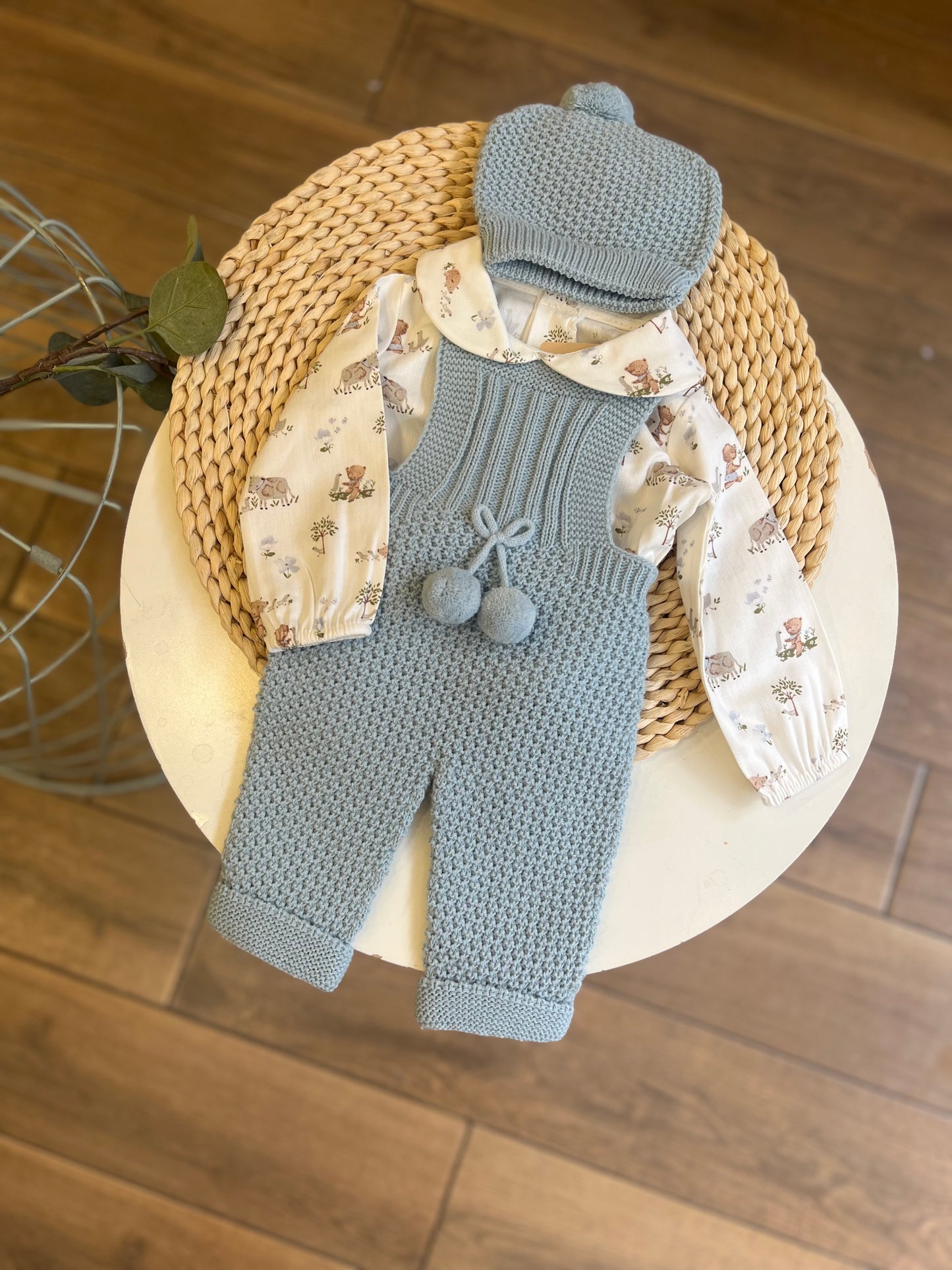 Completo invernale camicia, salopette e cappellino Azul