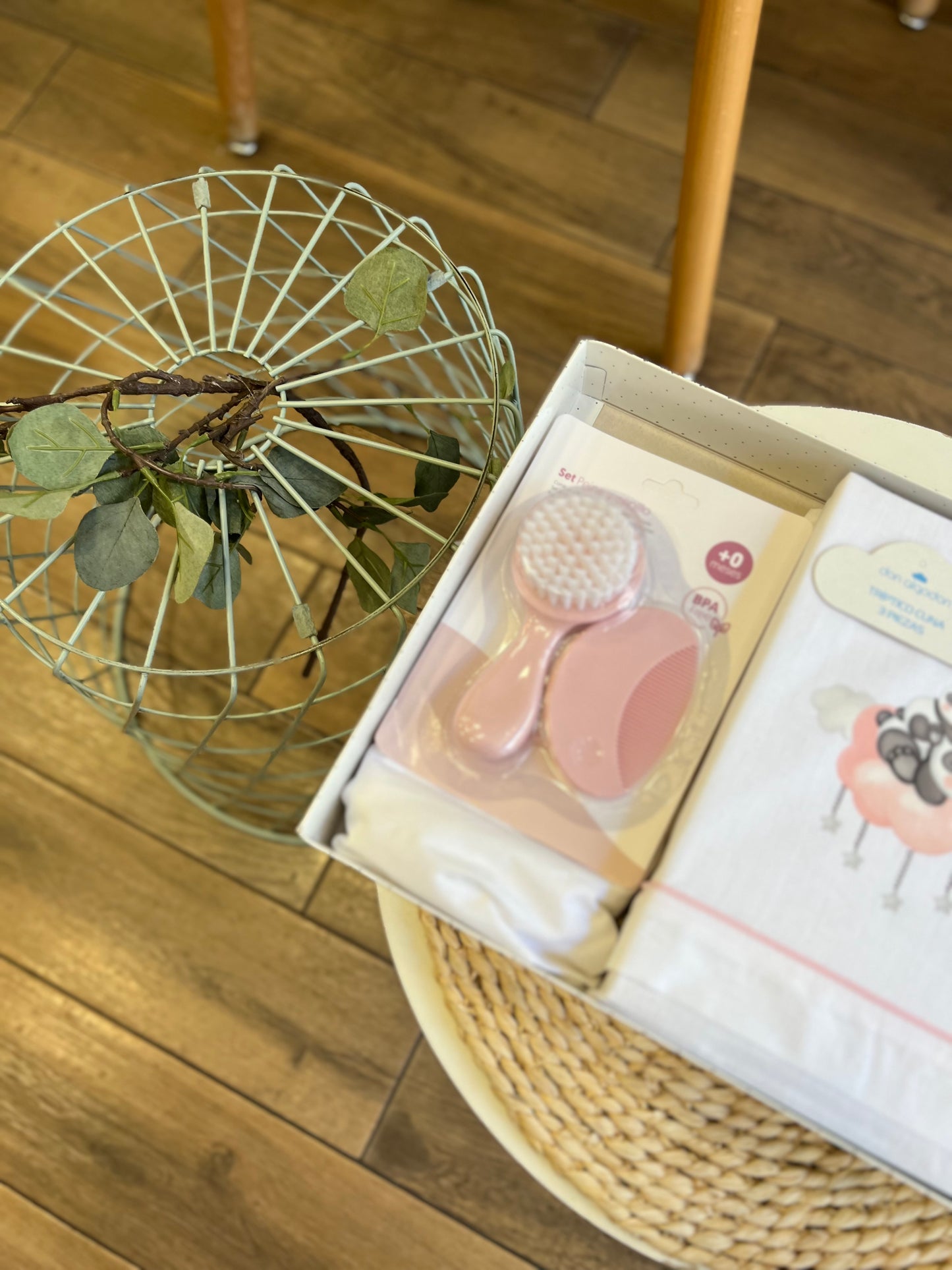 Set lettino + kit spazzole Panda rosa