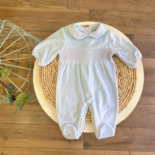 Tutina in ciniglia punto smock Celeste