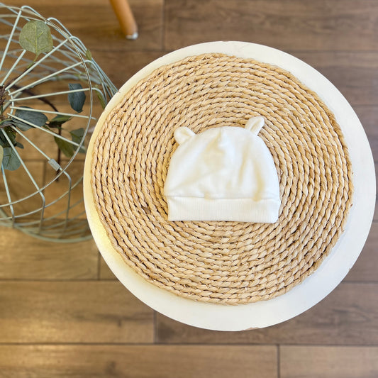Cappellino in ciniglia con orecchie