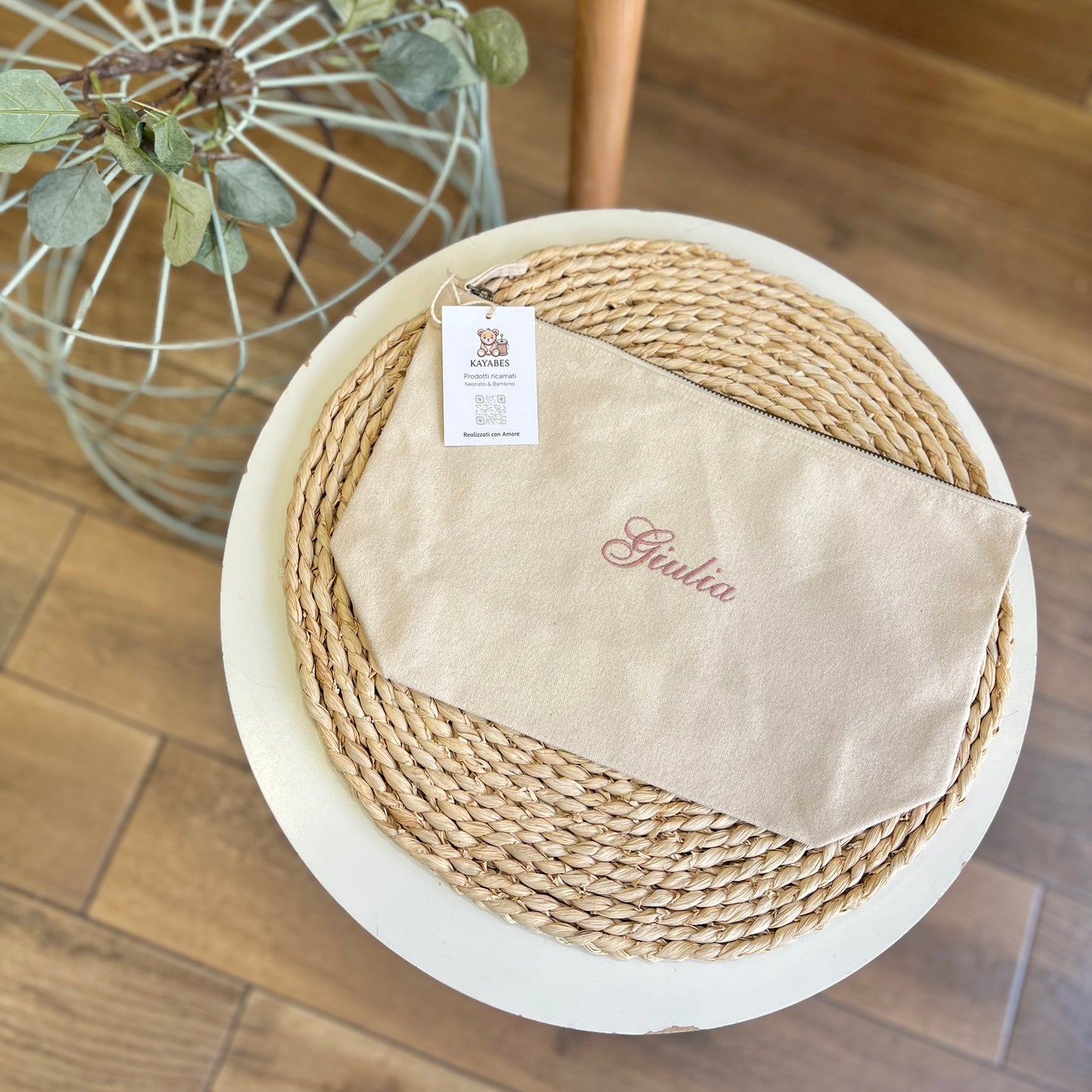 Pochette personalizzata con ricamo