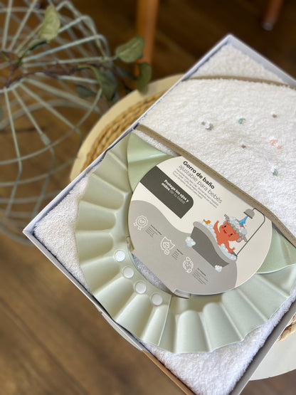 Accappatoio triangolo con  cuffia da bagno beige