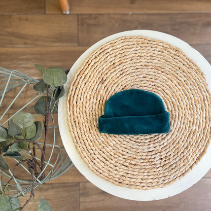 Cappellino in ciniglia ottanio
