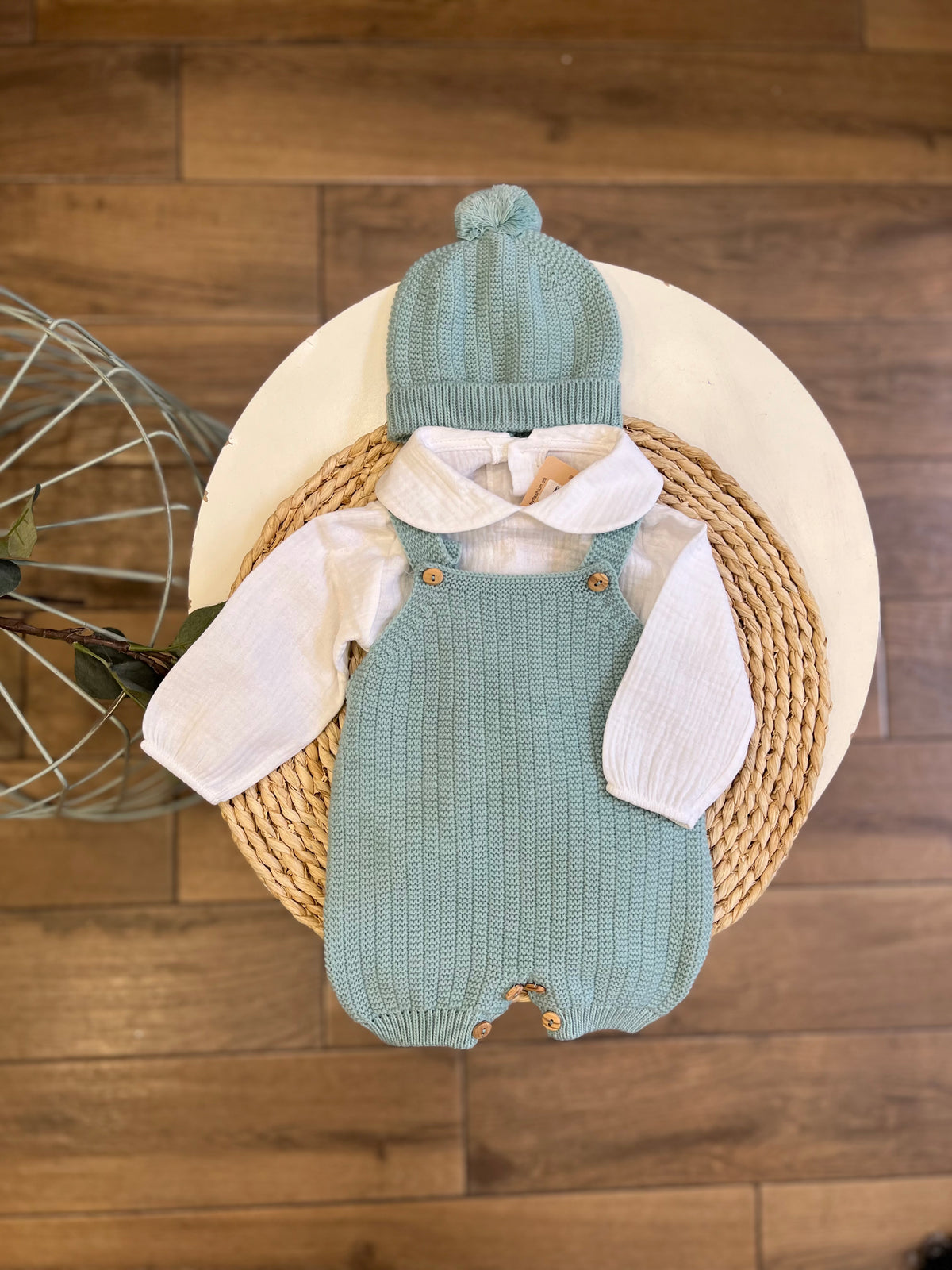 Completo invernale camicia, salopette e cappellino Menta