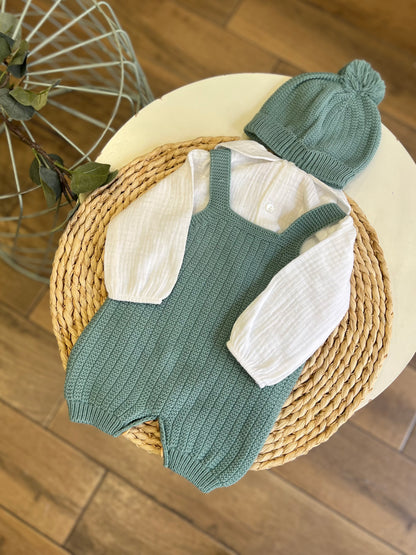 Completo invernale camicia, salopette e cappellino Verde