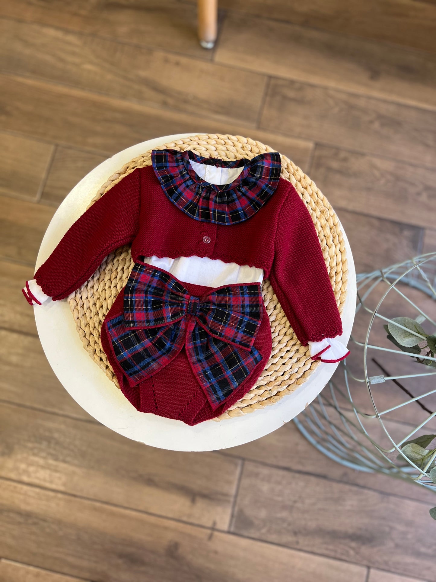 Completo 3 pezzi cardigan, camicia e copripannolino