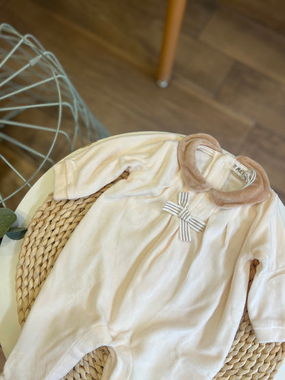 Tutina in ciniglia fiocchetto beige
