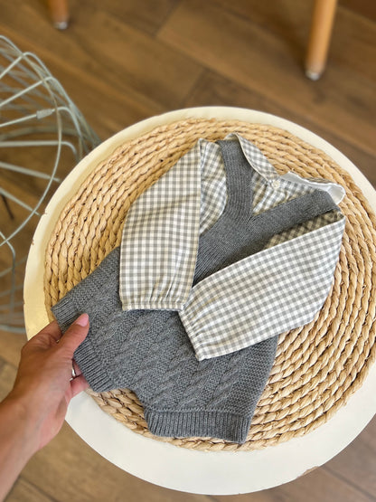 Completo invernale con camicia e salopette Gris