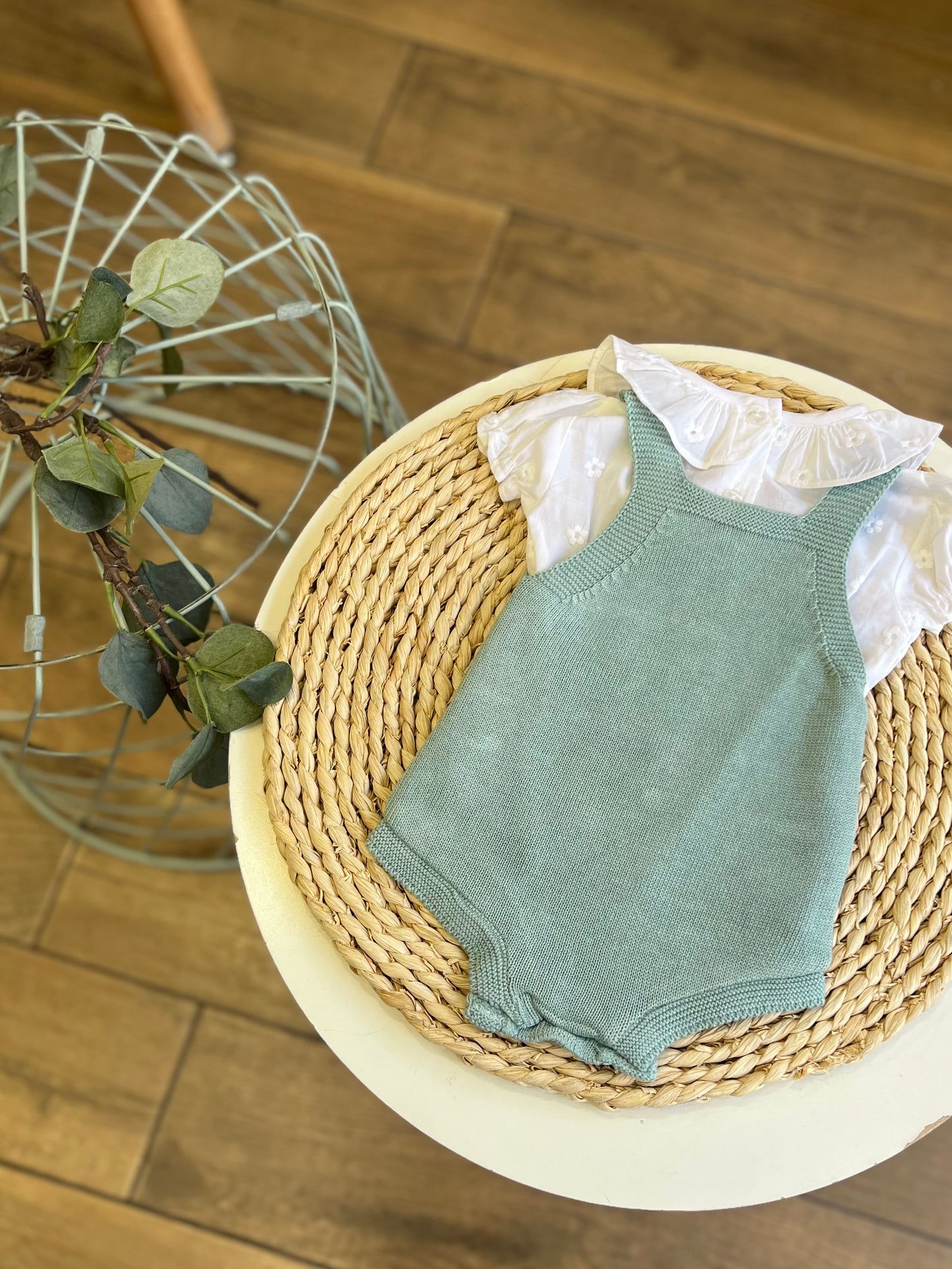 Camicia e salopette Cuori verde