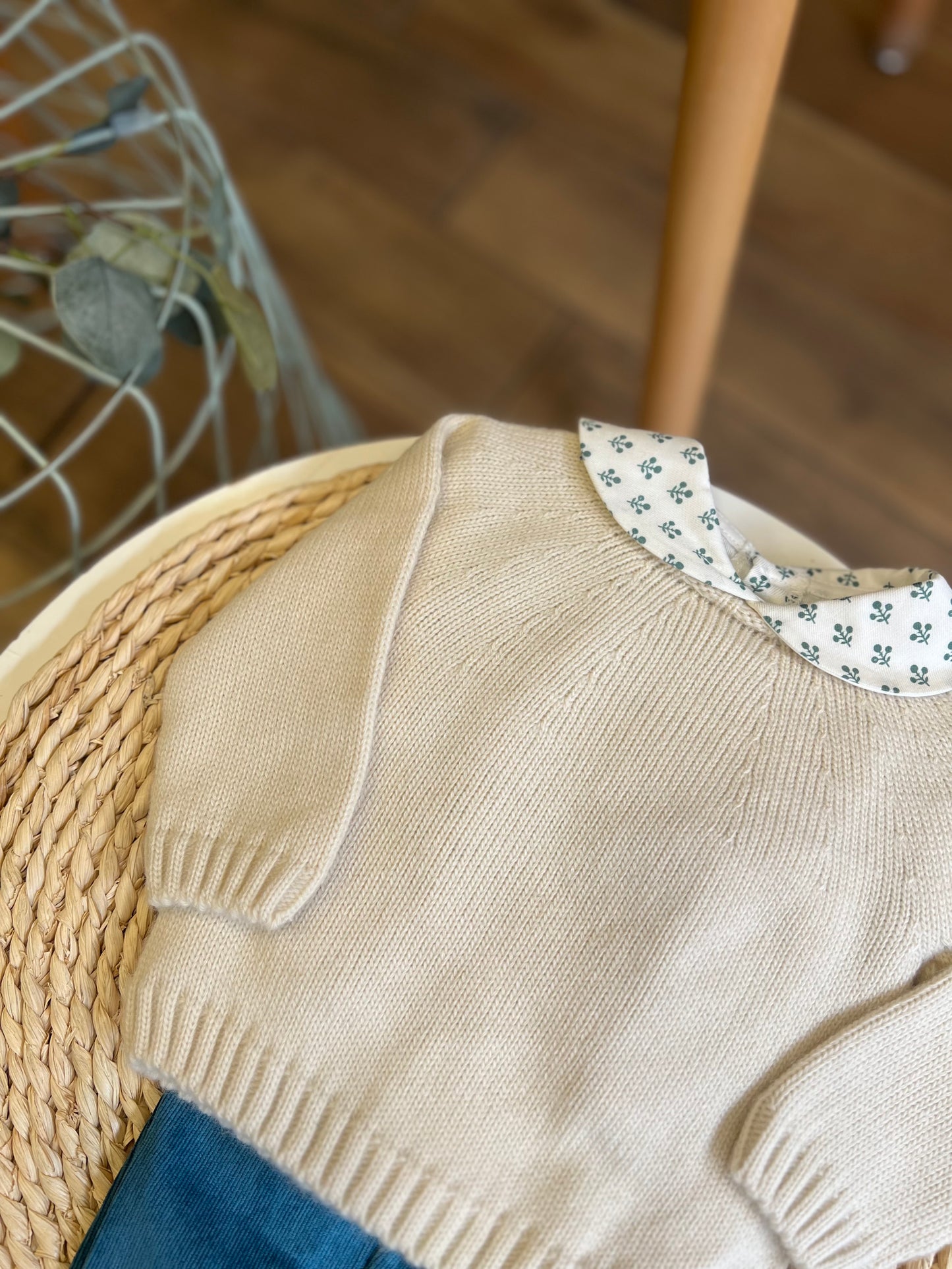 Completo invernale camicia, maglioncino e pantalone a costine