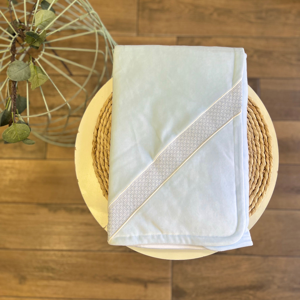 Coperta ciniglia Celeste punto smock