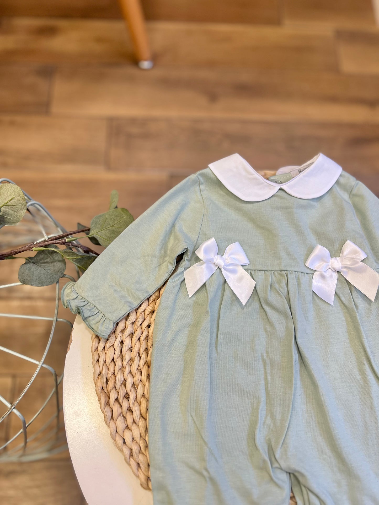 Tutina con fiocchetti Verde Salvia