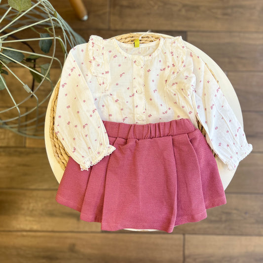 Completo gonna pantalone e camicia