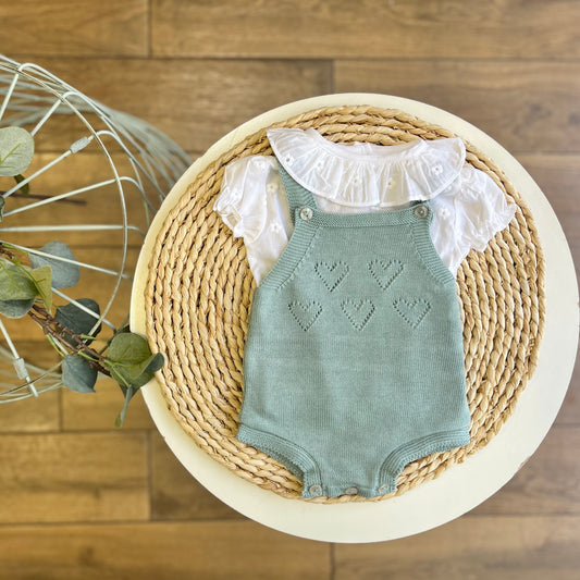 Camicia e salopette Cuori verde
