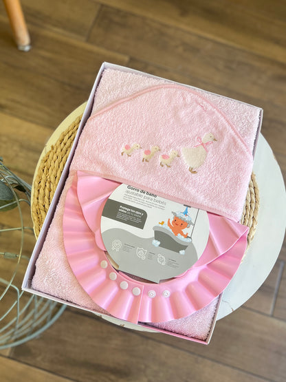 Accappatoio triangolo con cuffia da bagno Cuak rosa