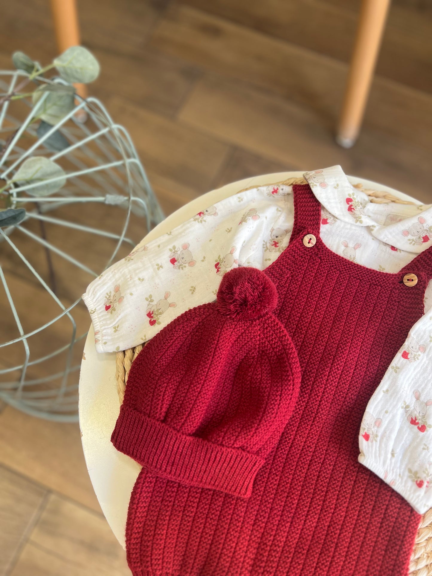 Completo invernale camicia, cappellino e salopette