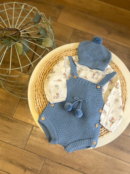 Completo invernale camicia, salopette e cappellino Azafata