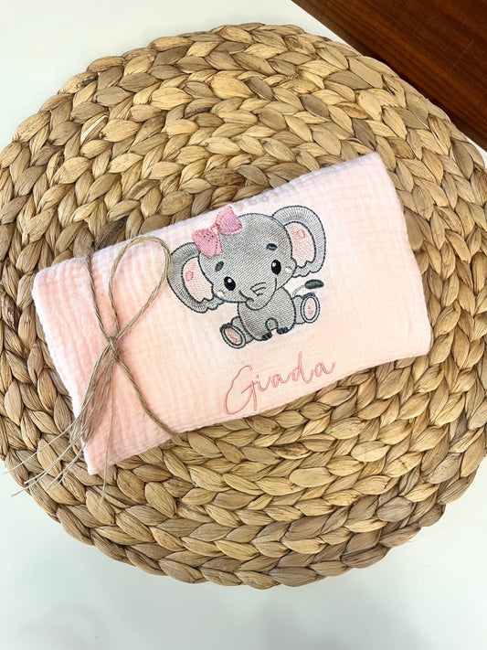 Mussola rosa con disegno e nome ricamato