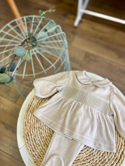 Completo in ciniglia punto smock Beige