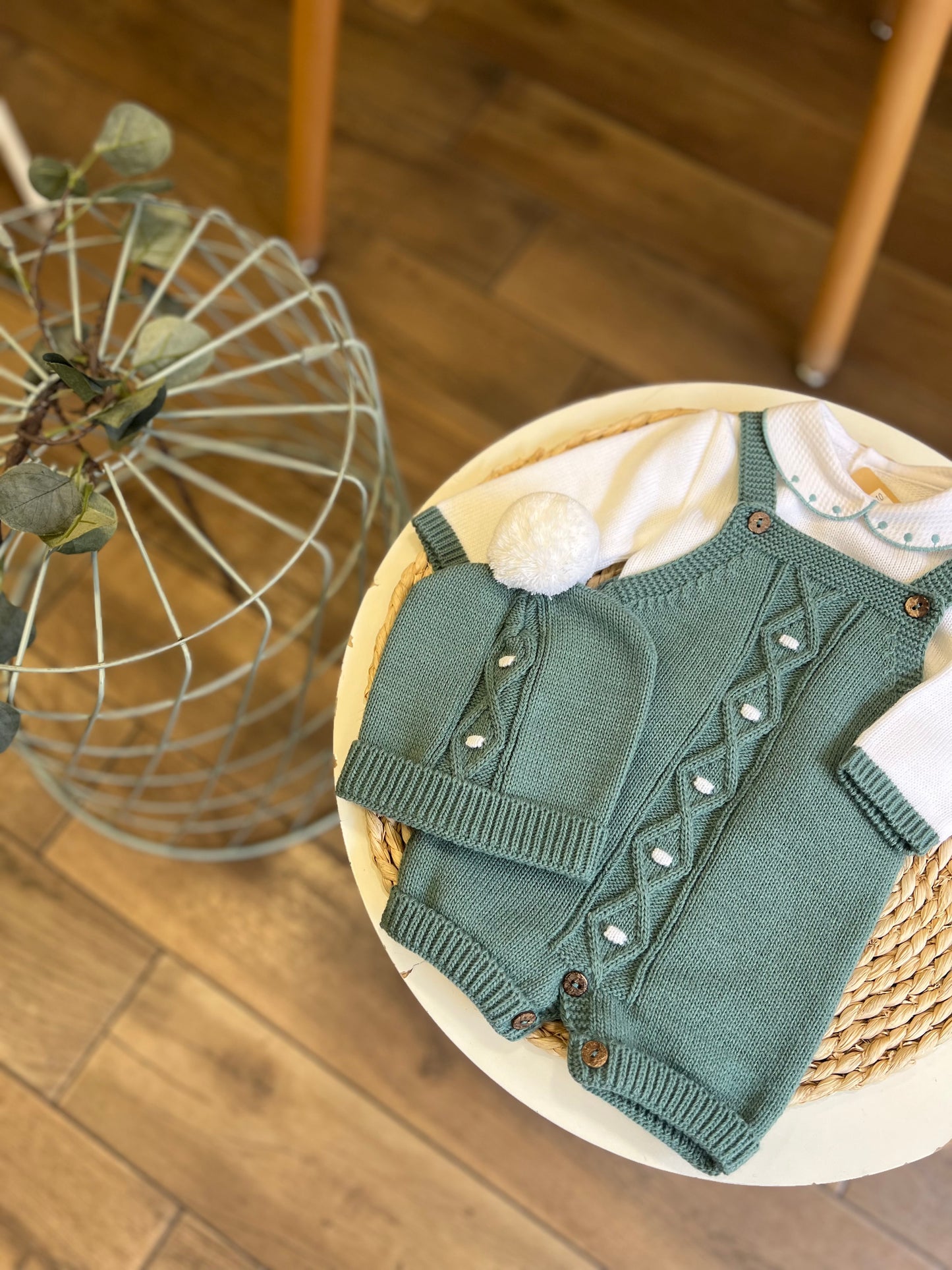 Completo invernale verde con cappellino