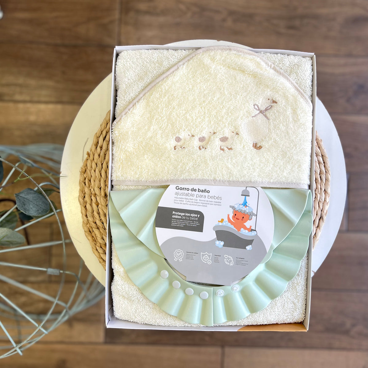 Accappatoio triangolo con cuffia da bagno Cuak beige