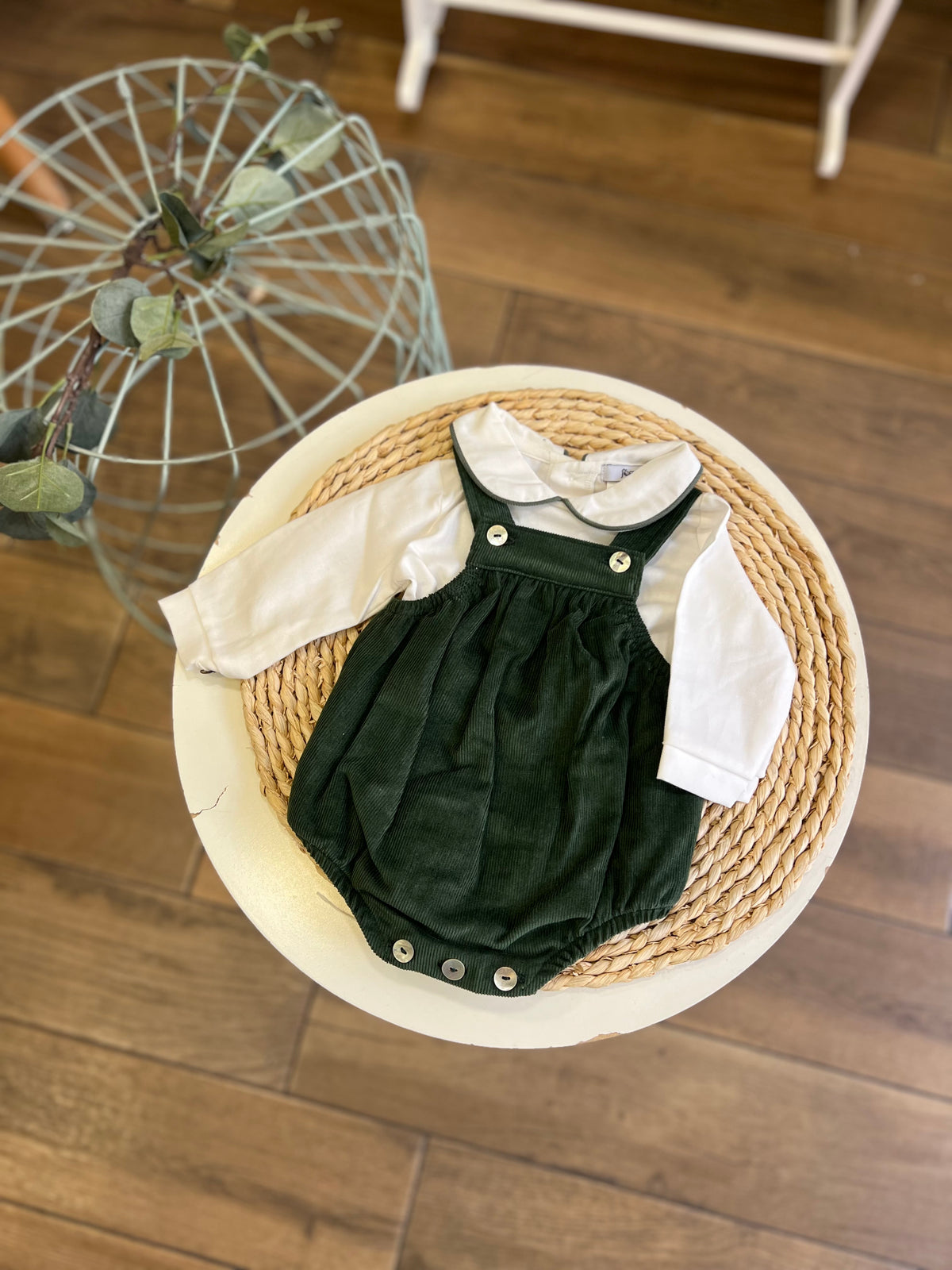 Completo invernale salopette costine e body Verde