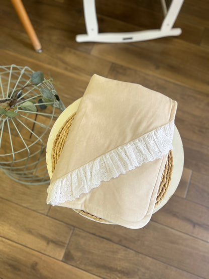 Coperta ciniglia Beige con inserti sangallo