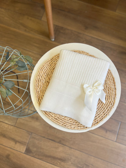 Coperta primavera/estate con fiocco in raso Panna