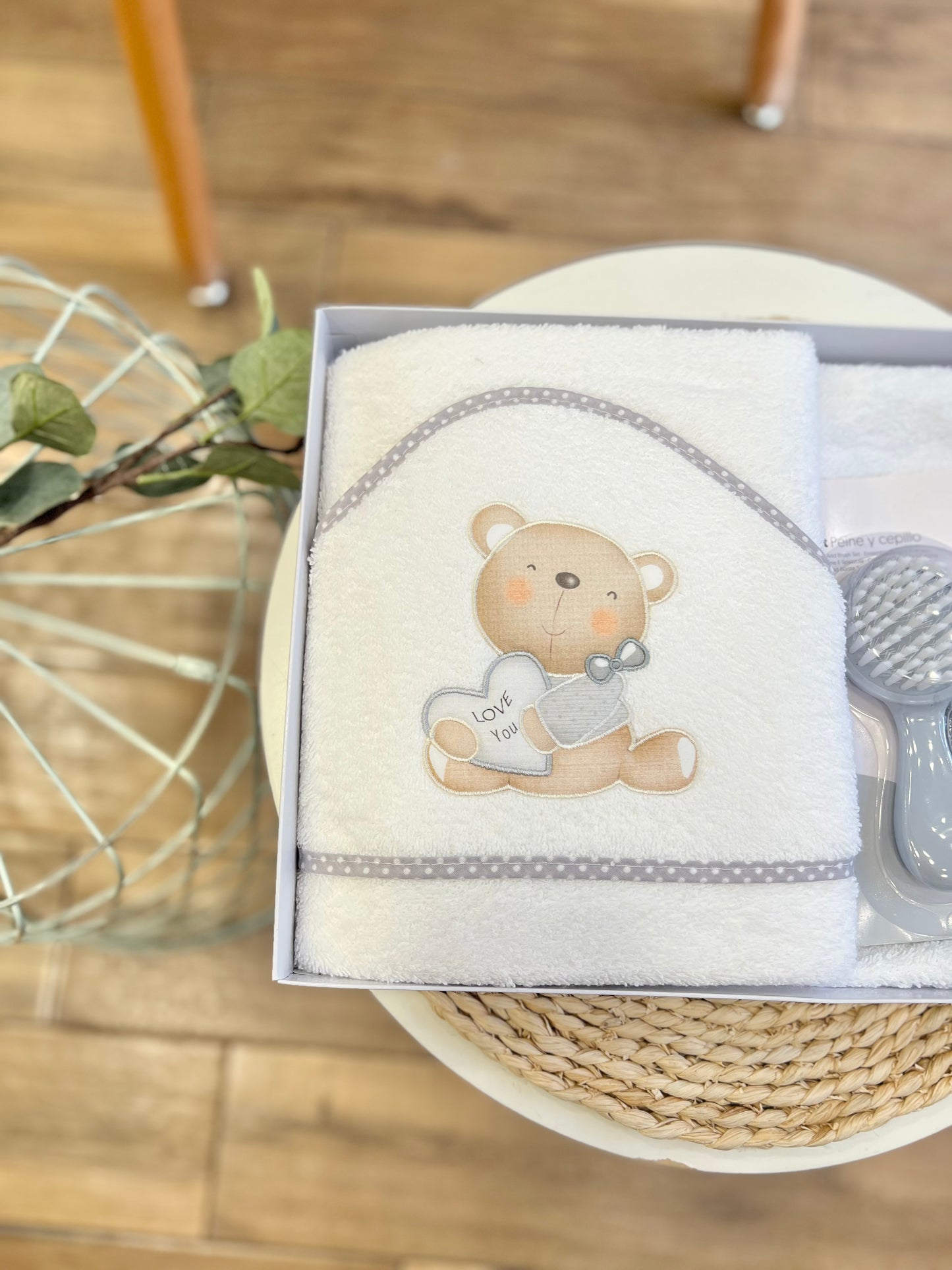 Set accappatoio, spazzola e pettine Grigio