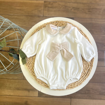 Pagliaccetto in ciniglia Fiocco beige