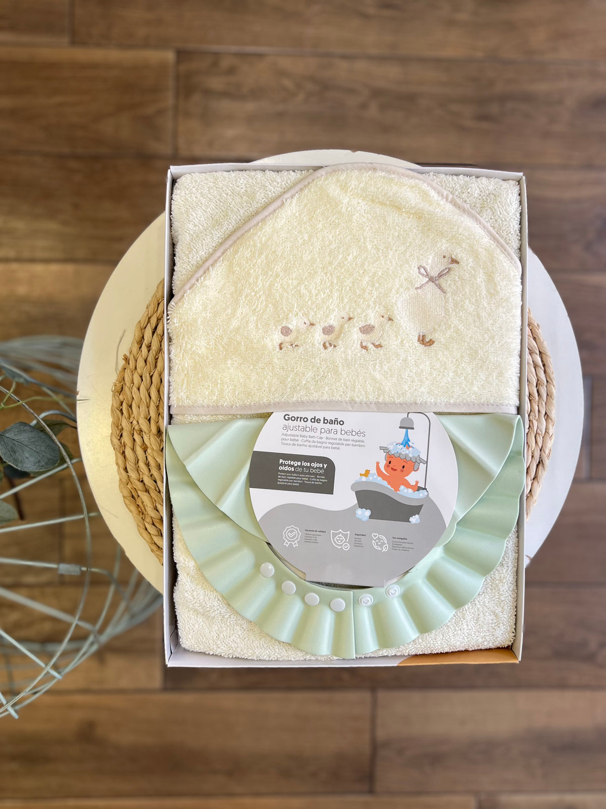 Accappatoio triangolo con cuffia da bagno Cuak beige