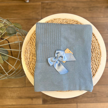 Coperta primavera/estate con fiocco in raso Celestone